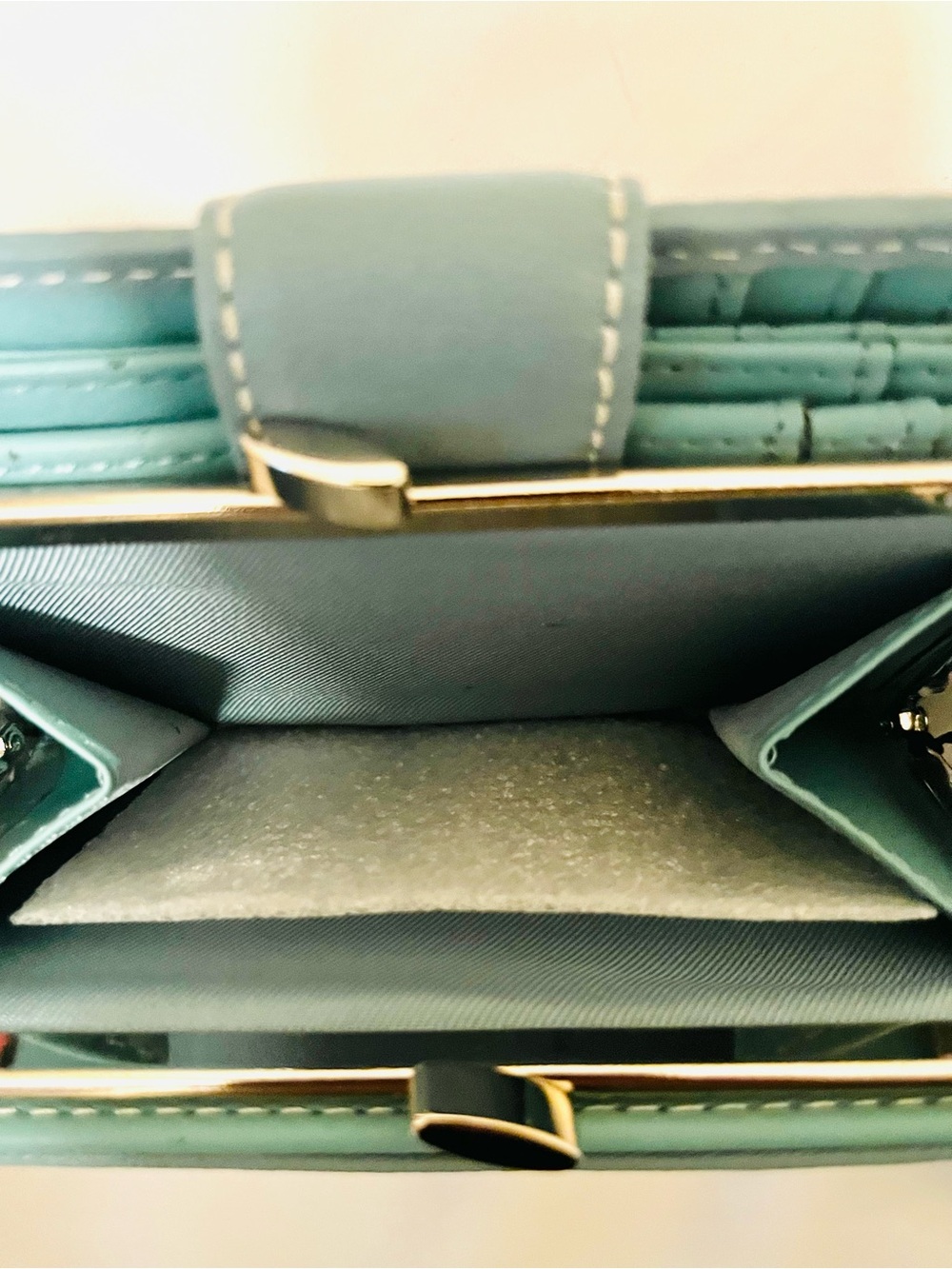 Charter Club Teal-Green Genuine Leather Wallet with Kiss Lock Gold Trim - Picture 4 of 8
